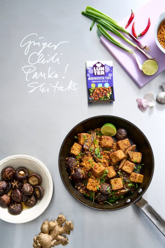 Crispy Tofu mit Shiitake und würzigem Panko-Crunch